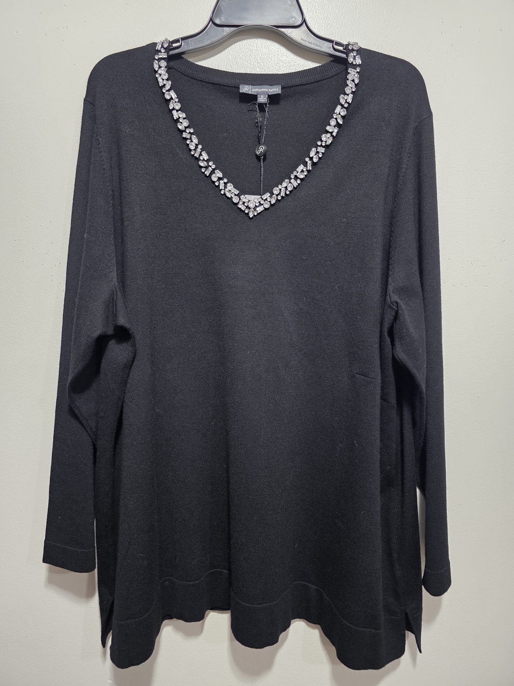 NWT! Adrianna Papell Black Embellished V-Neck Tunic Sweater Size 2X  ⚠️READ FLAW - Picture 3 of 8